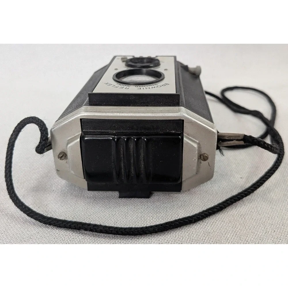 Kodak Brownie Reflex Synchro Camera Unisex OS Black Vintage TLR 127 Film